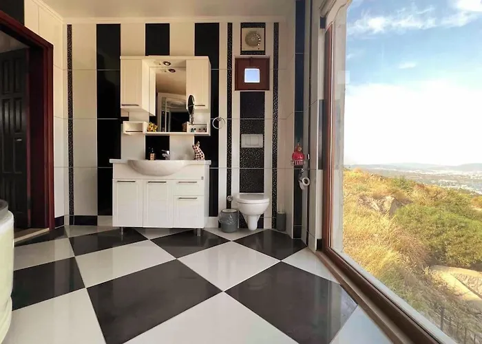 Chanel Villa